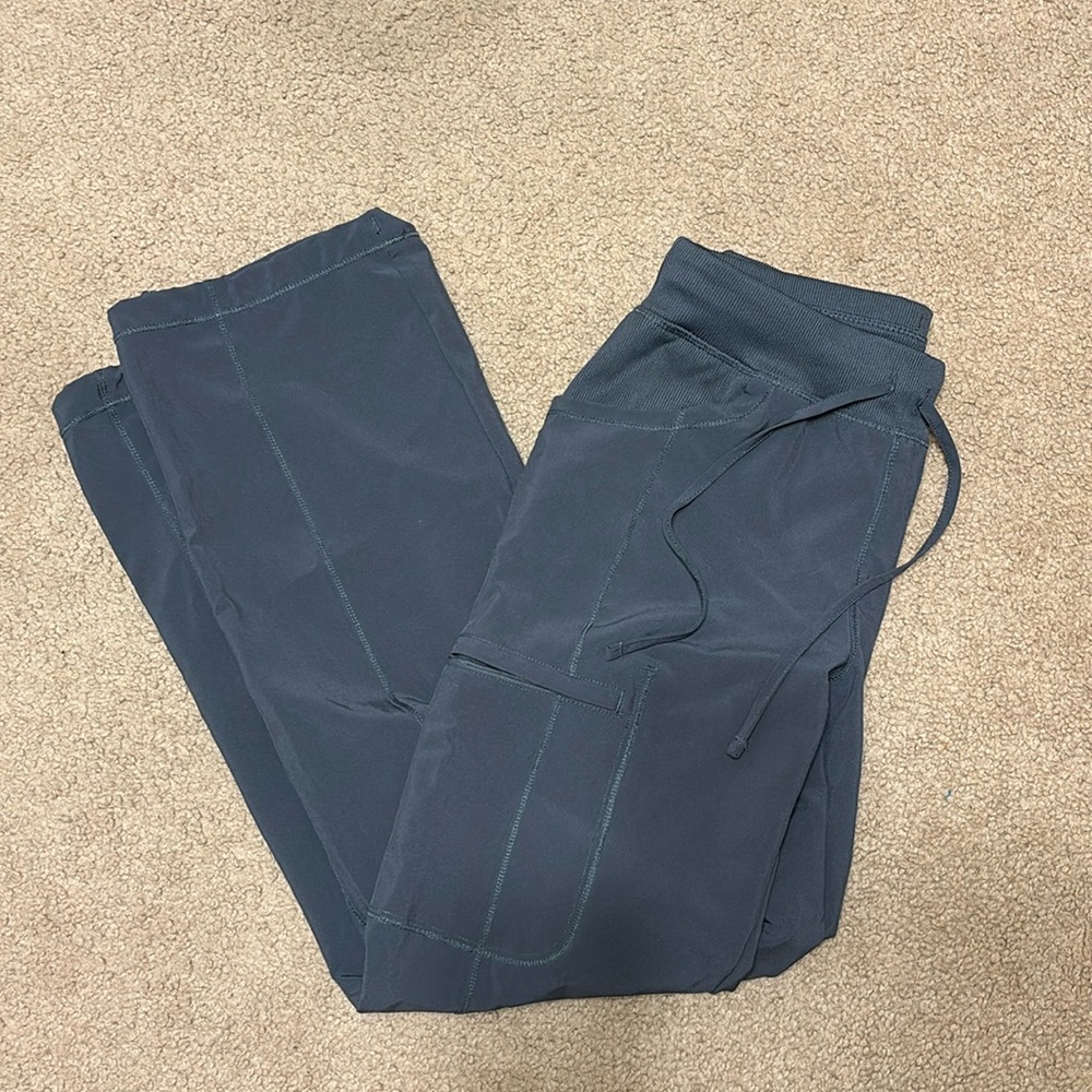 Pewter Skechers Scrub Pants Size S Excellent Condition